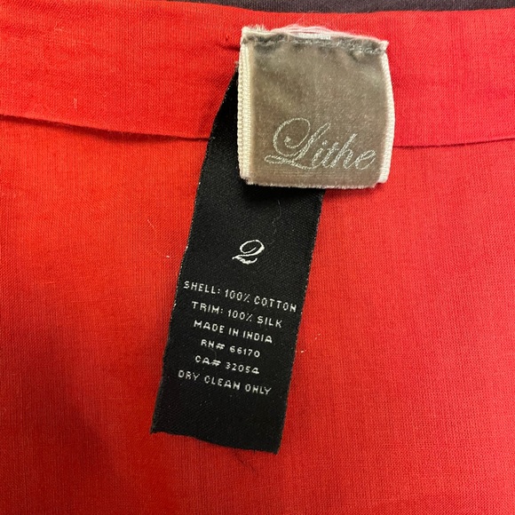 Anthropologie red floral puff sleeve blouse - Picture 8 of 13